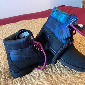 NWT Timberland Heritage Women's 6 Inch Waterproof Boots